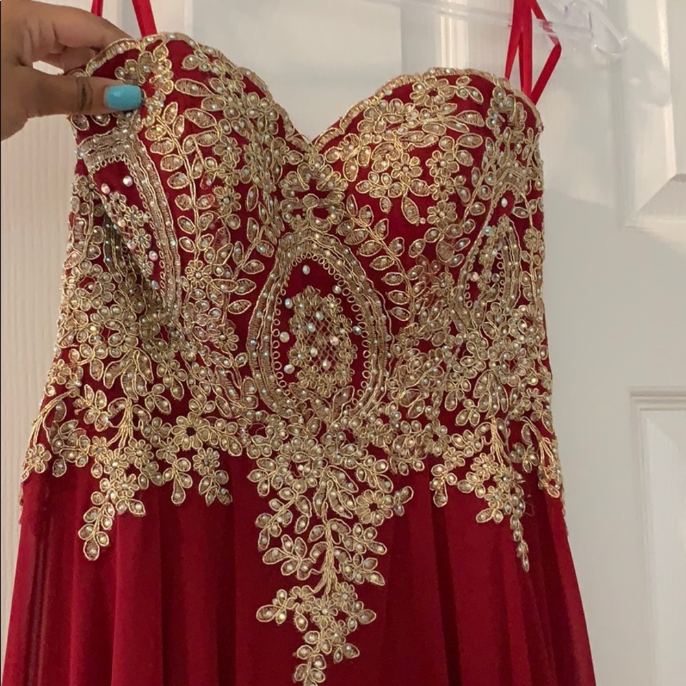 Dress - Picture 2 of 3